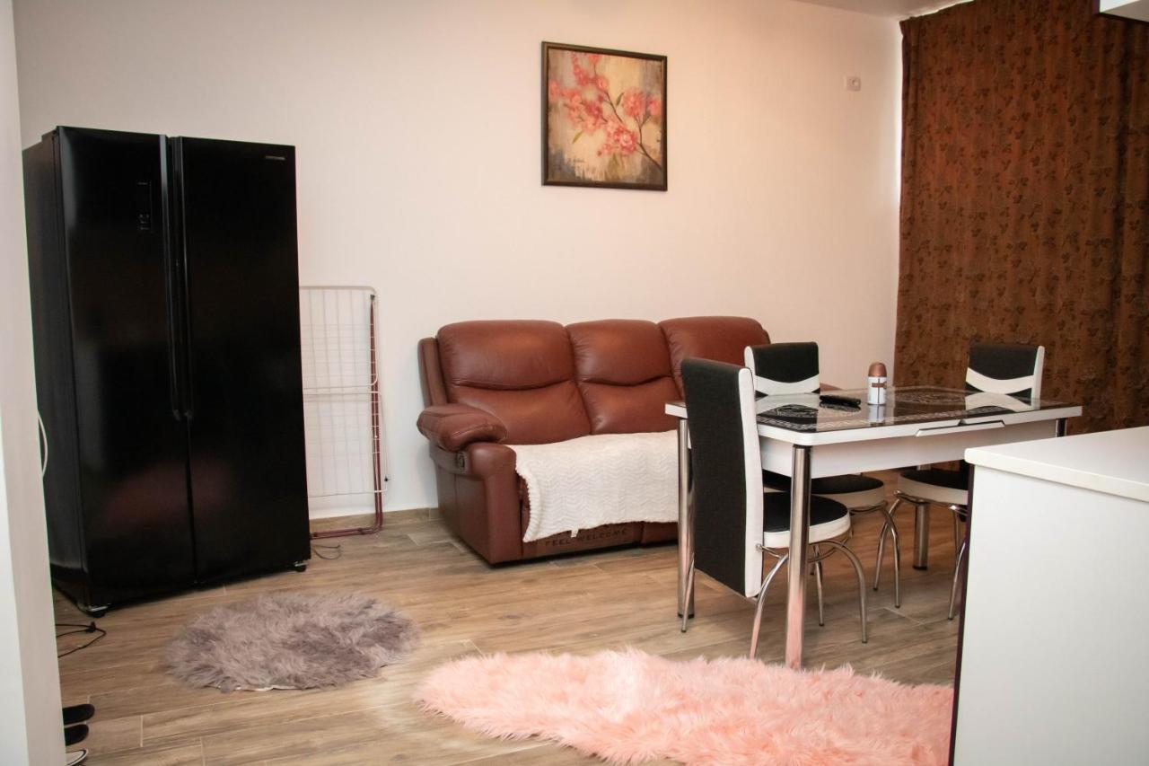 Apartament Capitala Militari Roşu 외부 사진