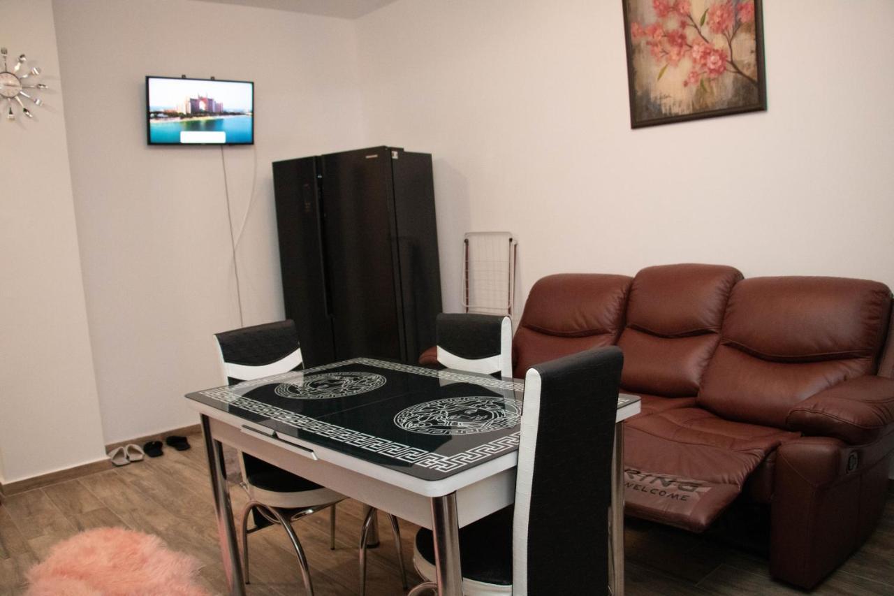 Apartament Capitala Militari Roşu 외부 사진